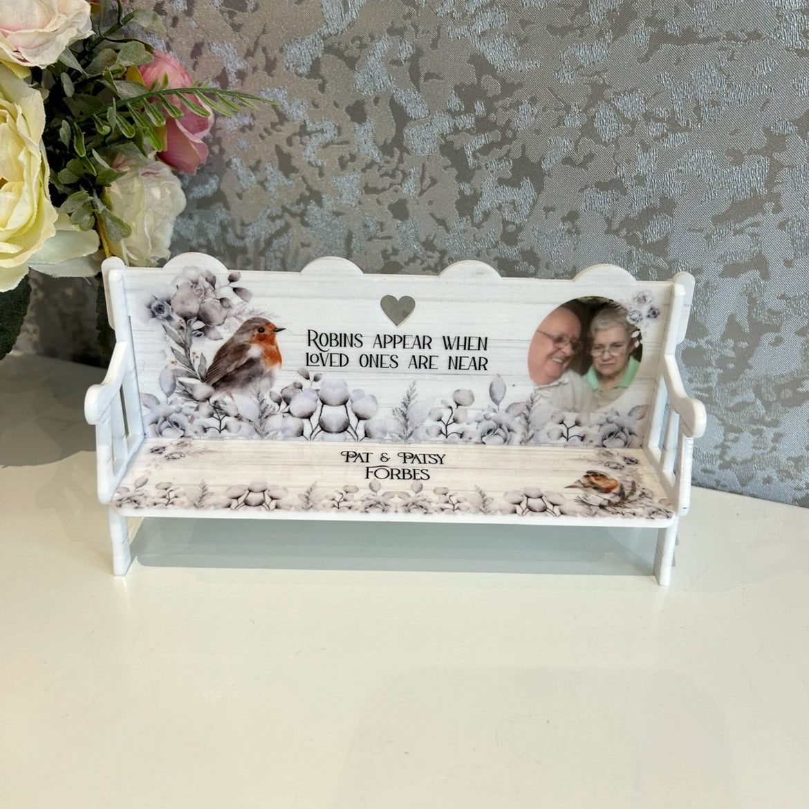 Robin bench keepsake displayed on a mantelpiece 