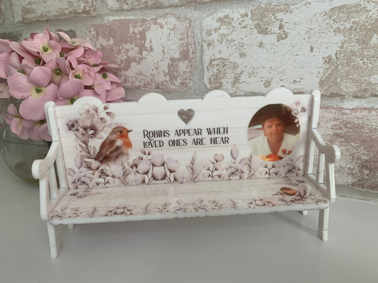 Personalised memorial Robin bench keepsake 