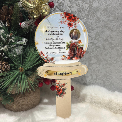 Christmas snow globe grave marker with robin and boots design