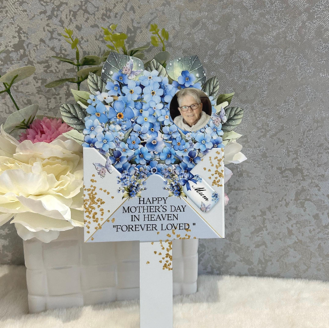 Personalised forget-me-not flower bouquet grave marker with remembrance wording
