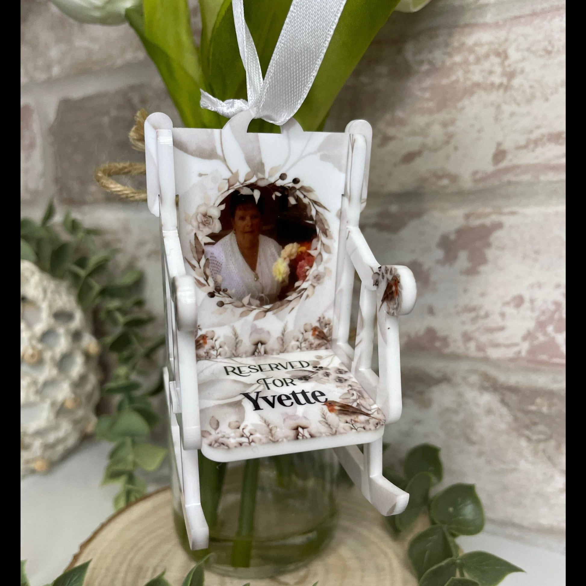 Hanging memorial chair decoration for remembrance displays