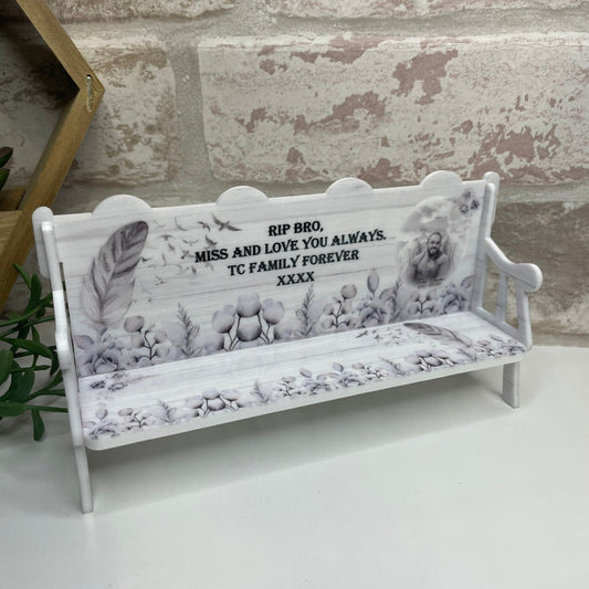 Personalised feathers memorial bench with remembrance wording