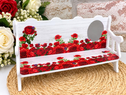 Personalised red rose memorial bench with remembrance wording