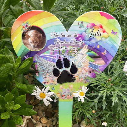Heart-shaped pet memorial grave marker with Rainbow Bridge design
