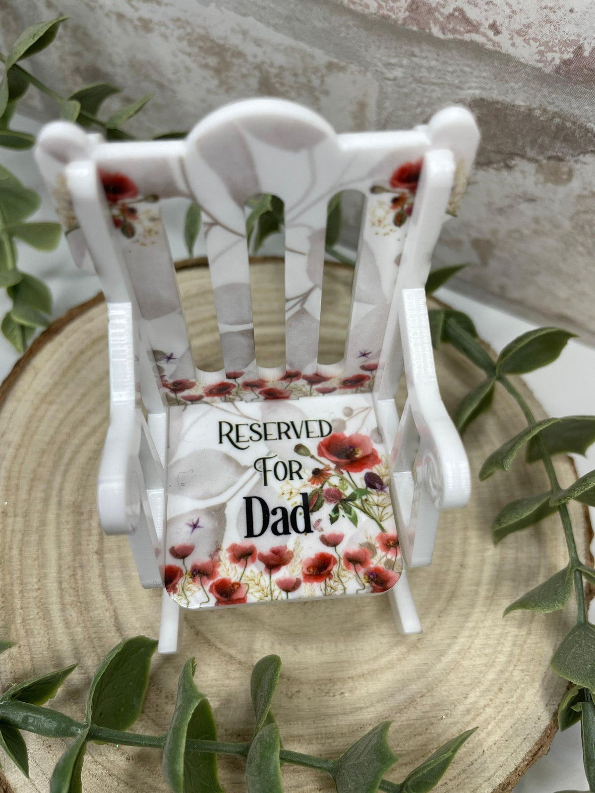 Poppy memorial chair keepsake with personalised remembrance wording