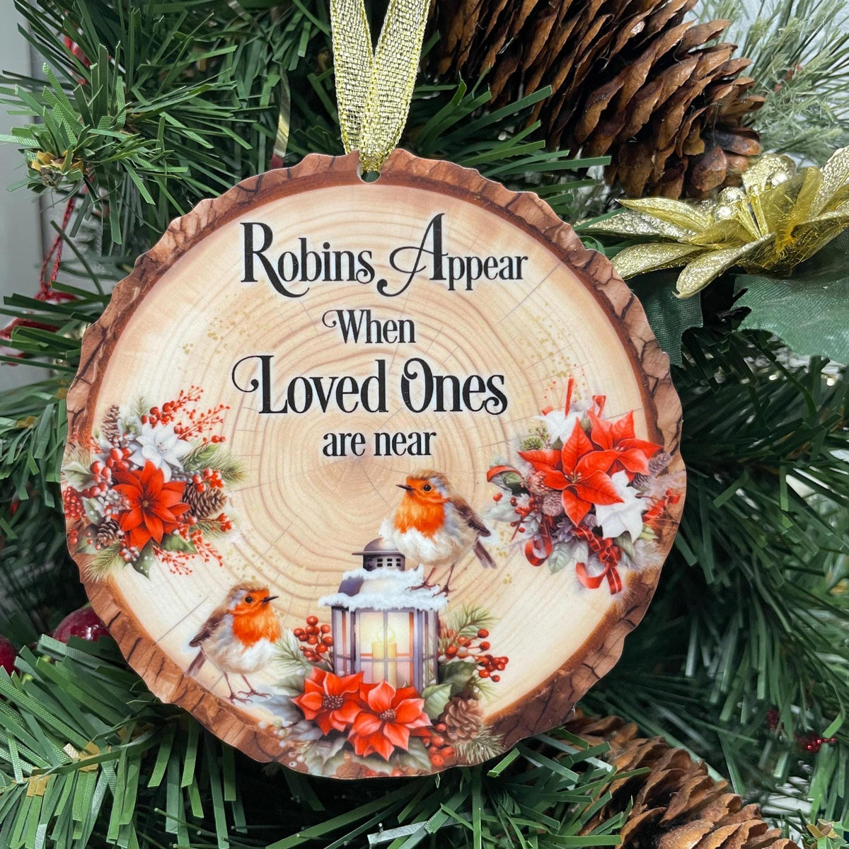 Robin Christmas memorial log slice decoration for a loved one